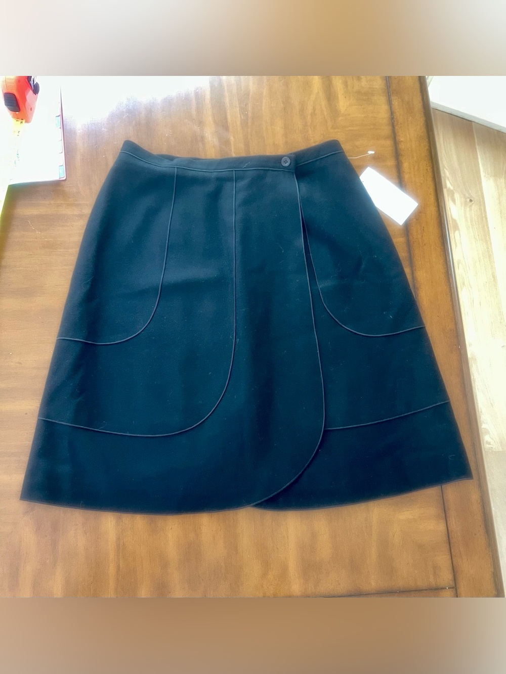 Harve Benard WOOL BLEND Black Mini Skirt with Curved Paneling - lined